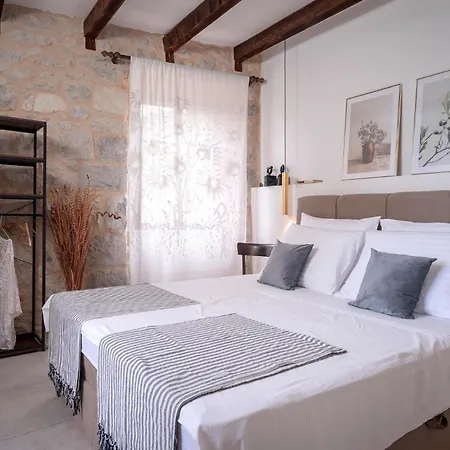 Skala With Hot Tub & Kala With Terrace Apartment *