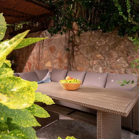Skala With Hot Tub & Kala With Terrace Apartment Pitve
