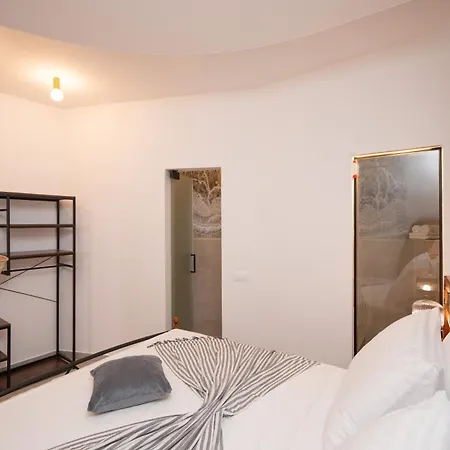 Apartment Skala With Hot Tub & Kala With Terrace