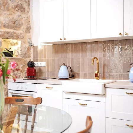 Skala With Hot Tub & Kala With Terrace Apartment